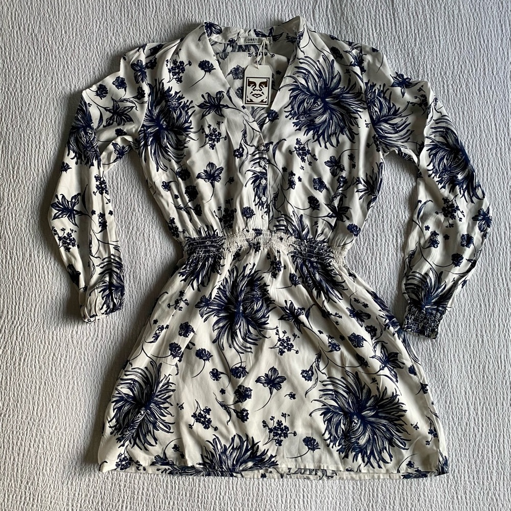 **NWT: Annette Long Sleeved Dress in Cloud White